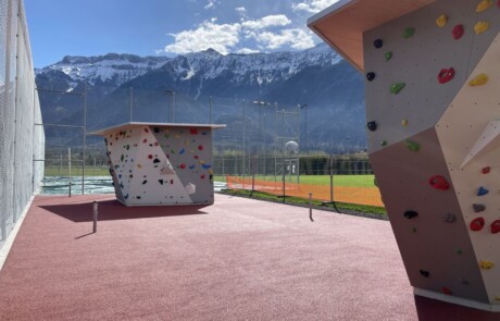 Boulderanlage Schulcampus Interlaken - LIMIT swiss climbing systems